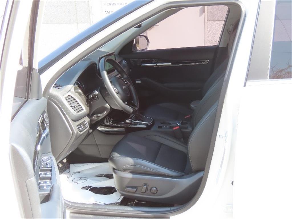 KIA Seltos 2023 Blanco - Importación desde Corea - HF Imports Iquique - Foto 13