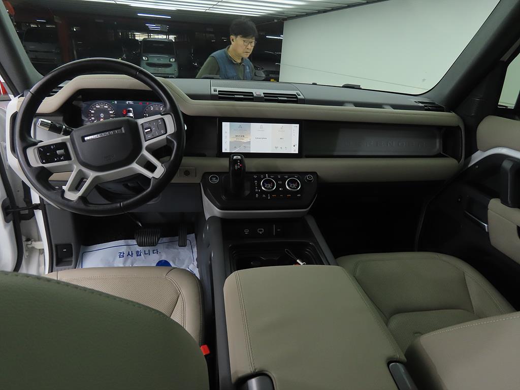 Land Rover Defender - Vista 7