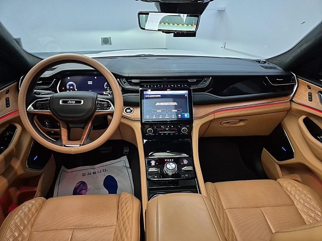 Jeep Cherokee - Vista 7