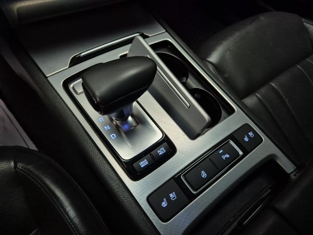 Genesis G80 - Vista 12