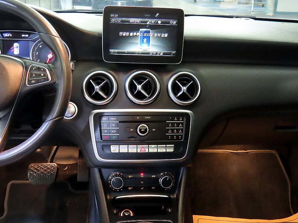 Mercedes Benz A Class - Vista 11