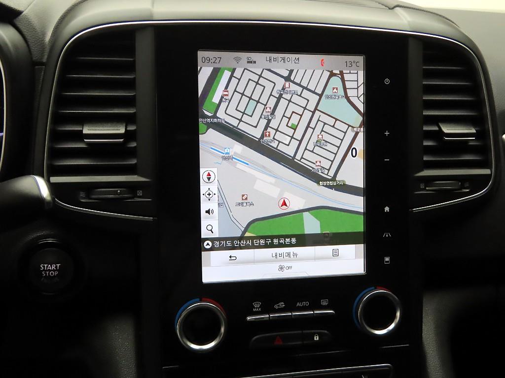 SAMSUNG QM6 - Vista 9