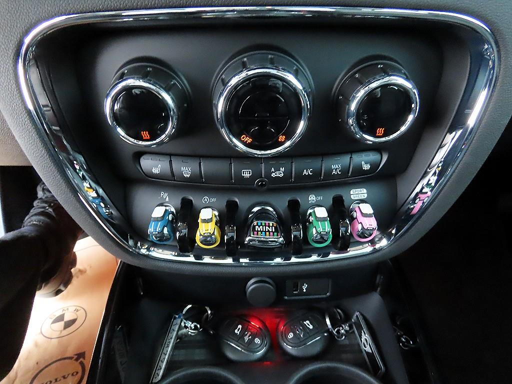 Mini Clubman - Vista 12