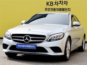 Mercedes Benz C Class - Vista 4