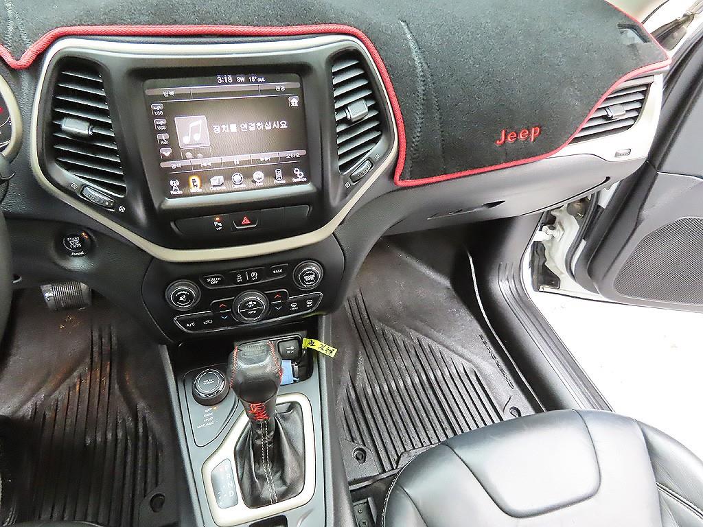 Jeep Cherokee 2015 Blanco - Importación desde Corea - HF Imports Iquique - Foto 7