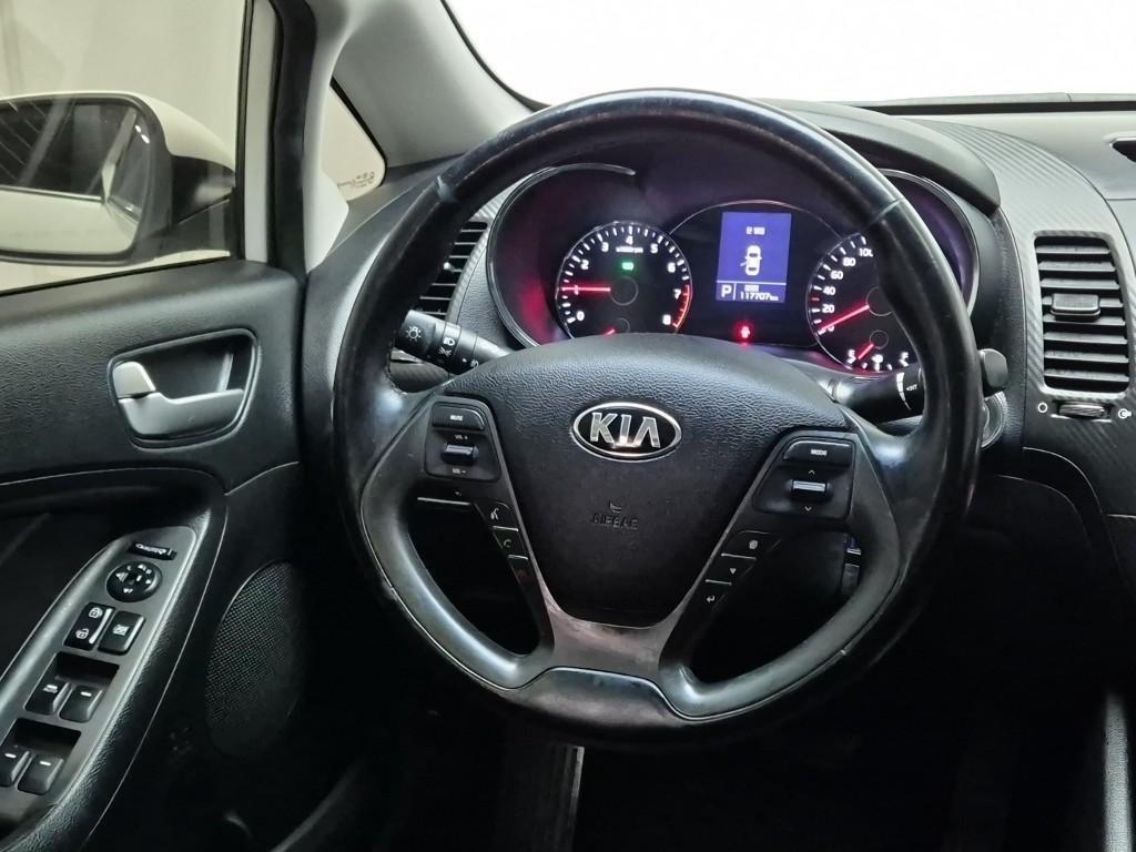 KIA K3 2013 Blanco - Importación desde Corea - HF Imports Iquique - Foto 13