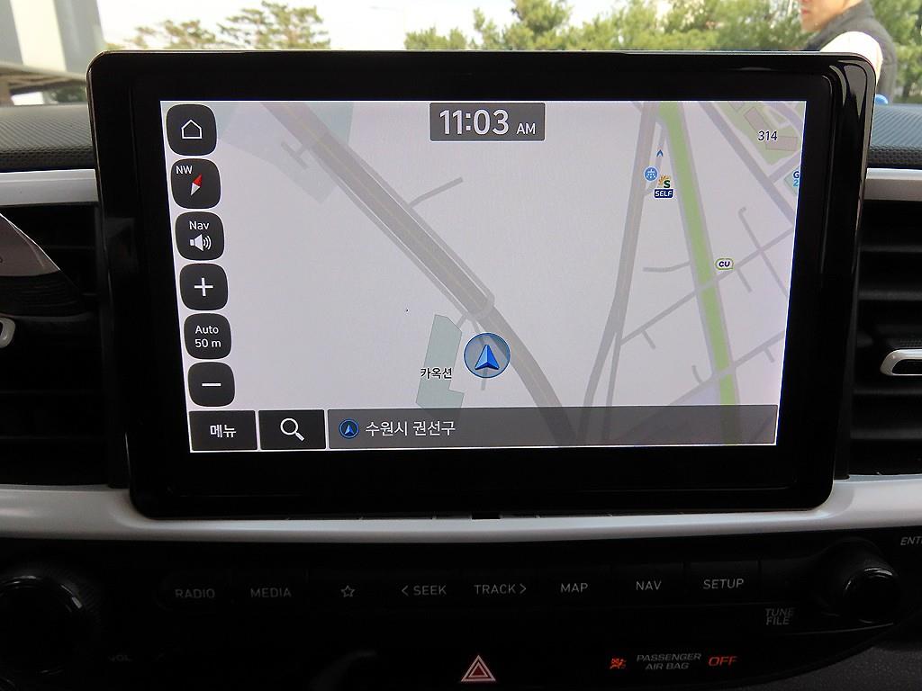 HYUNDAI Venue 2023 Blanco - Importación desde Corea - HF Imports Iquique - Foto 14