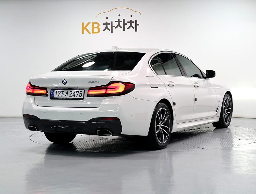 BMW 5 Series - Vista 3