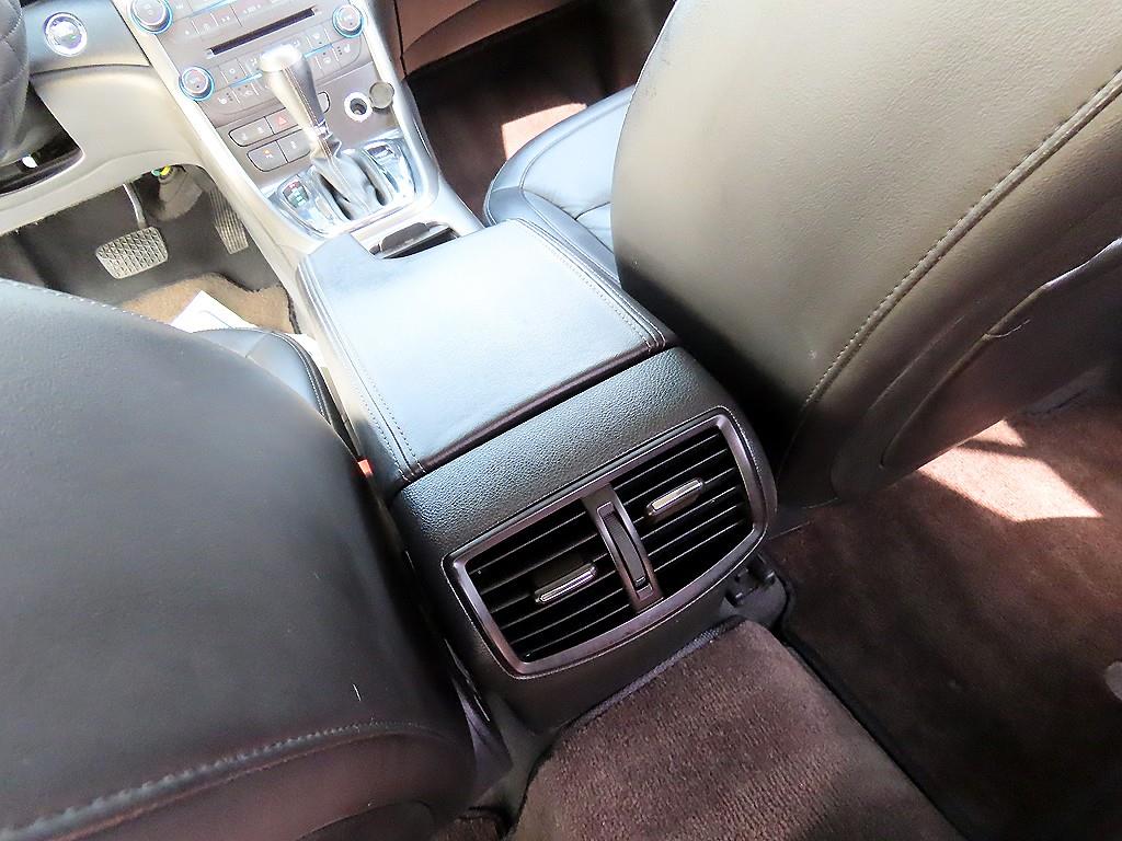 Chevrolet Malibu 2016 Blanco - Importación desde Corea - HF Imports Iquique - Foto 17