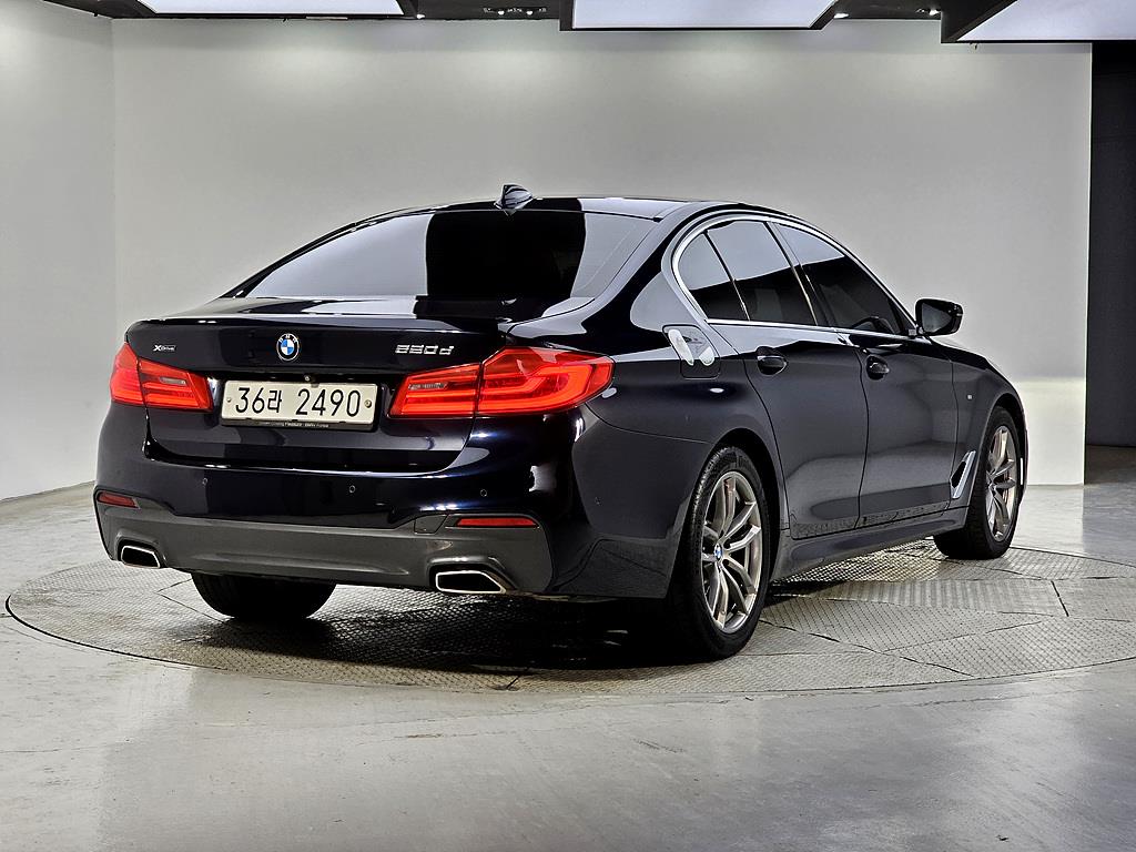 BMW 5 Series - Vista 4