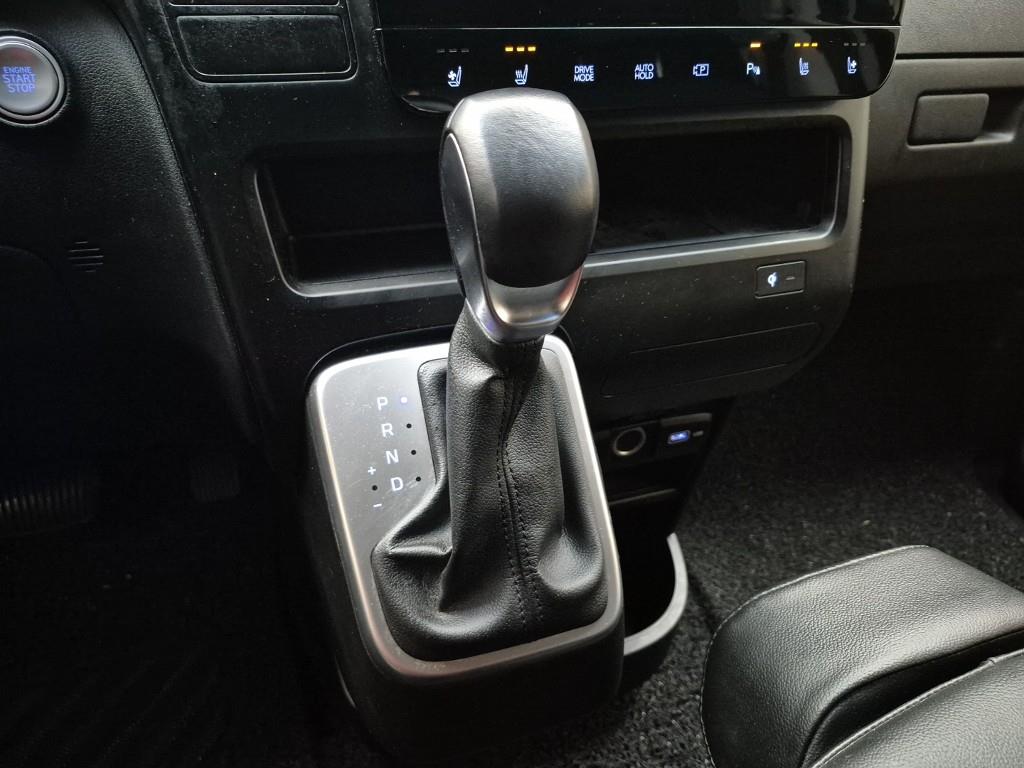 HYUNDAI Staria - Vista 8