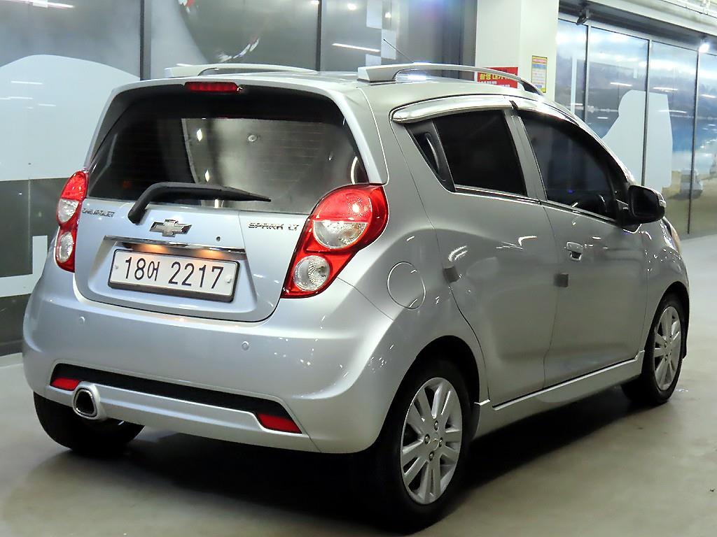 Chevrolet Spark - Vista 4