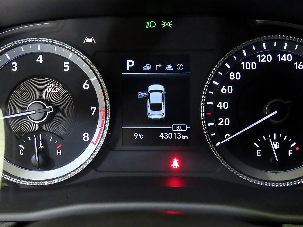 HYUNDAI Sonata - Vista 9