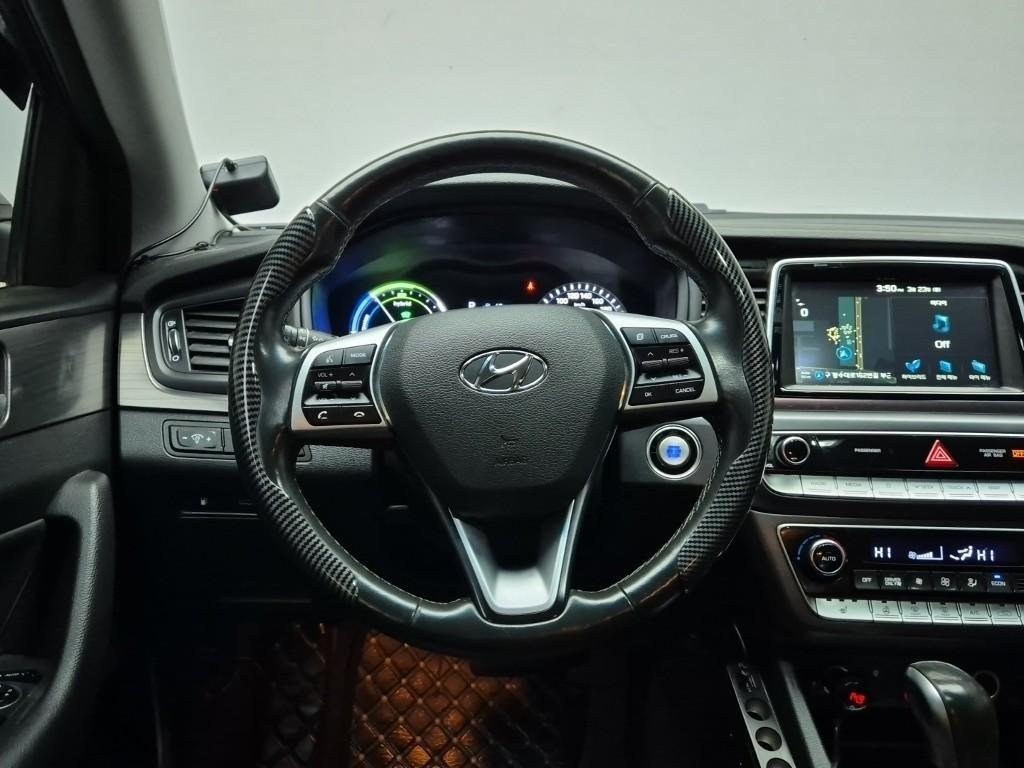 HYUNDAI Sonata - Vista 10