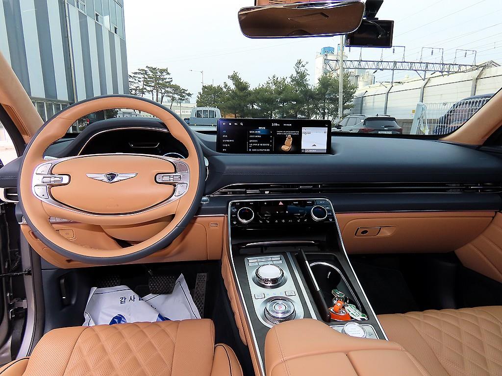 Genesis GV80 - Vista 7