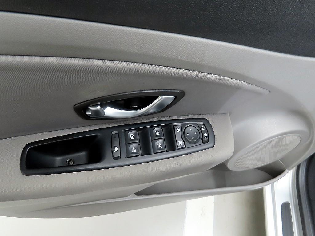 SAMSUNG SM3 - Vista 11