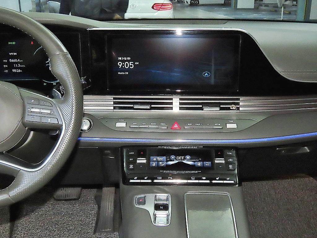 HYUNDAI Grandeur - Vista 11