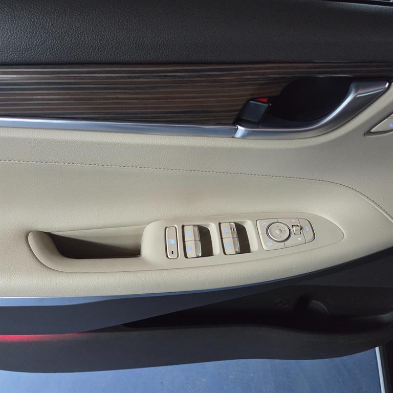 HYUNDAI Grandeur - Vista 7