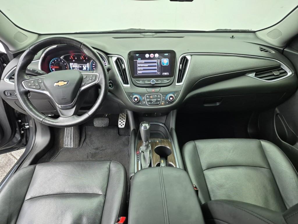 Chevrolet Malibu - Vista 5