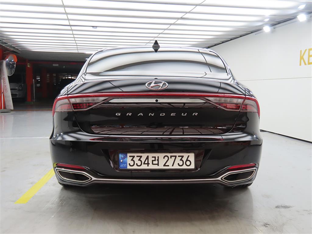 HYUNDAI Grandeur - Vista 3