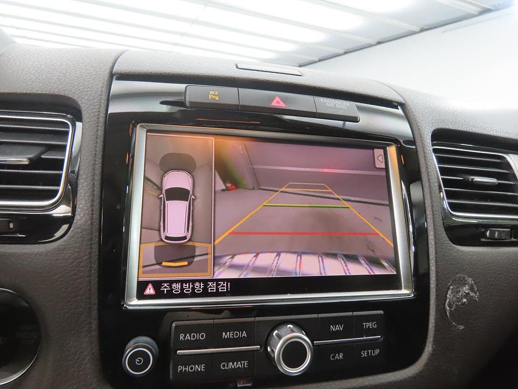 Volkswagen Touareg 2013 Blanco - Importación desde Corea - HF Imports Iquique - Foto 14