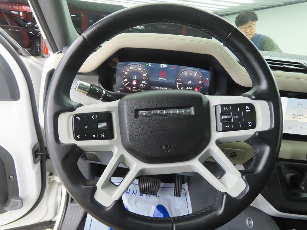 Land Rover Defender - Vista 8