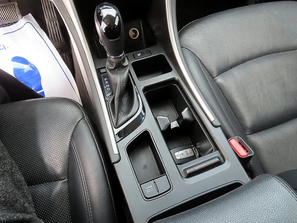 HYUNDAI Sonata - Vista 10