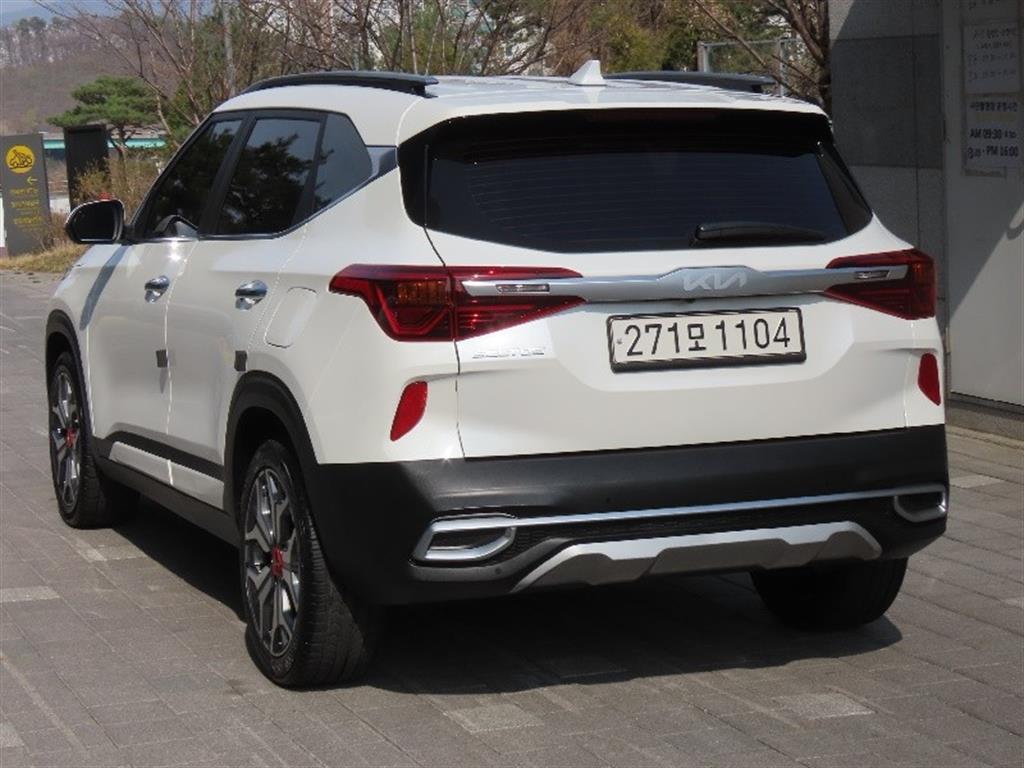 KIA Seltos - Vista 7