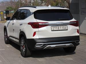 KIA Seltos - Vista 8