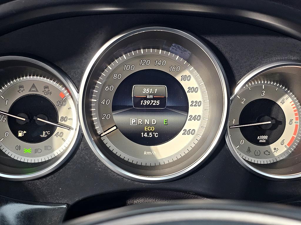 Mercedes Benz CLS Class - Vista 7