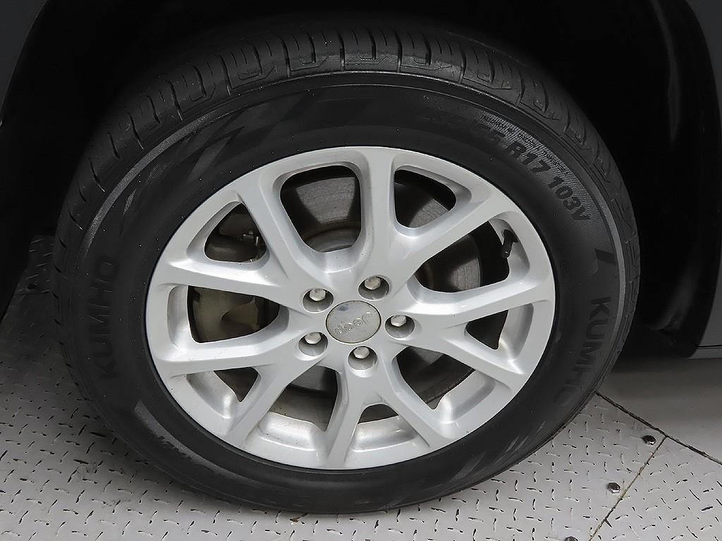 Jeep Cherokee - Vista 9