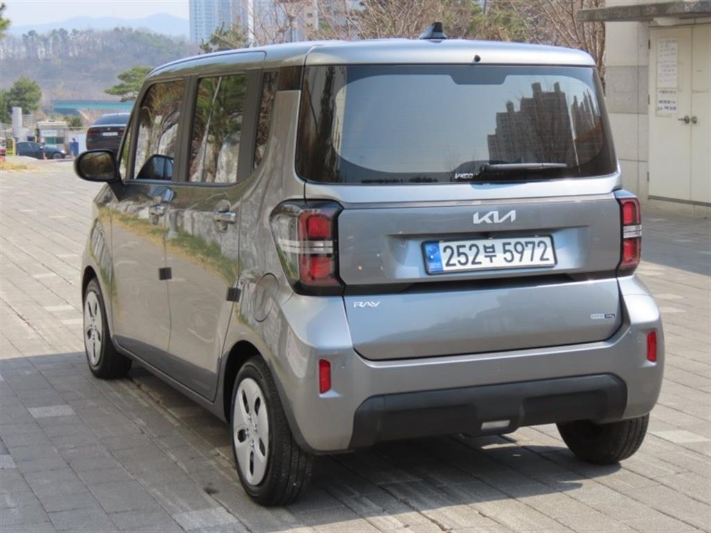 KIA Ray - Vista 7