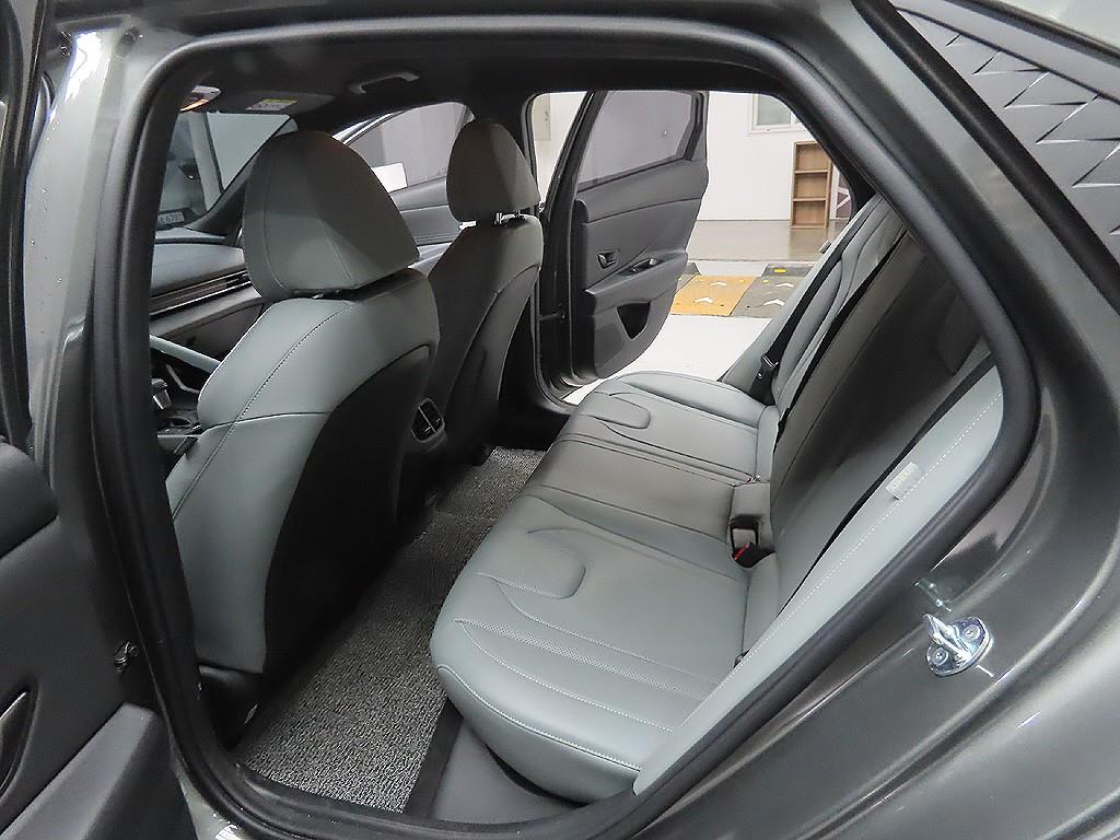 HYUNDAI Avante 2026 Gris - Importación desde Corea - HF Imports Iquique - Foto 8