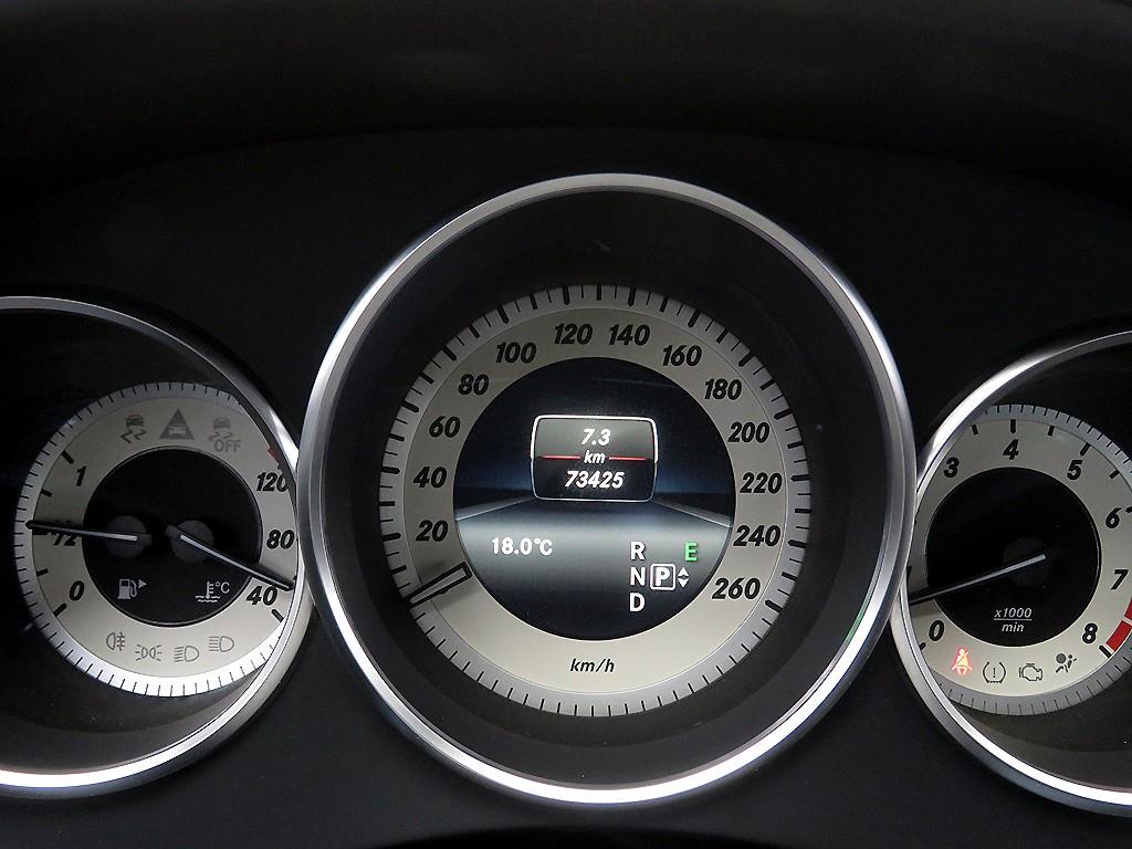 Mercedes Benz CLS Class - Vista 12