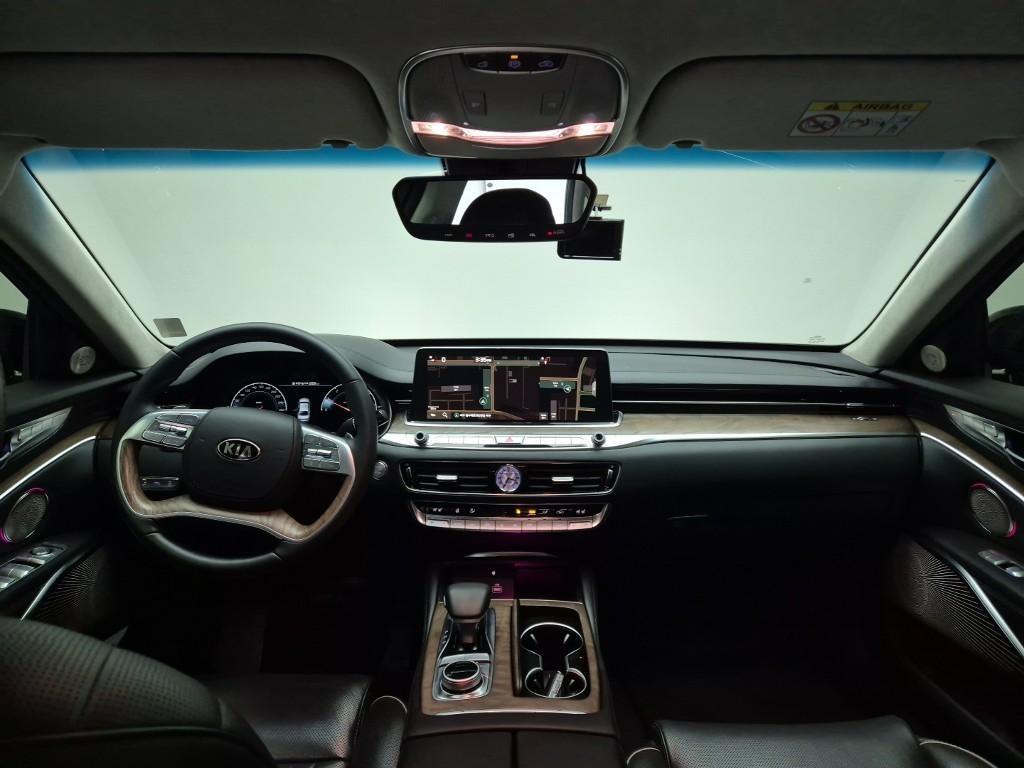 KIA K9 - Vista 7