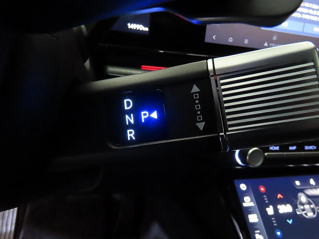 HYUNDAI Grandeur - Vista 12