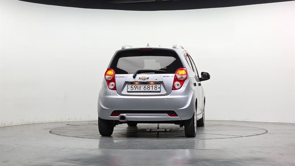 Chevrolet Spark - Vista 4