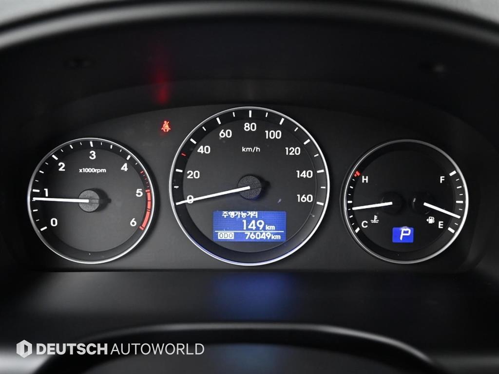 HYUNDAI Starex - Vista 6