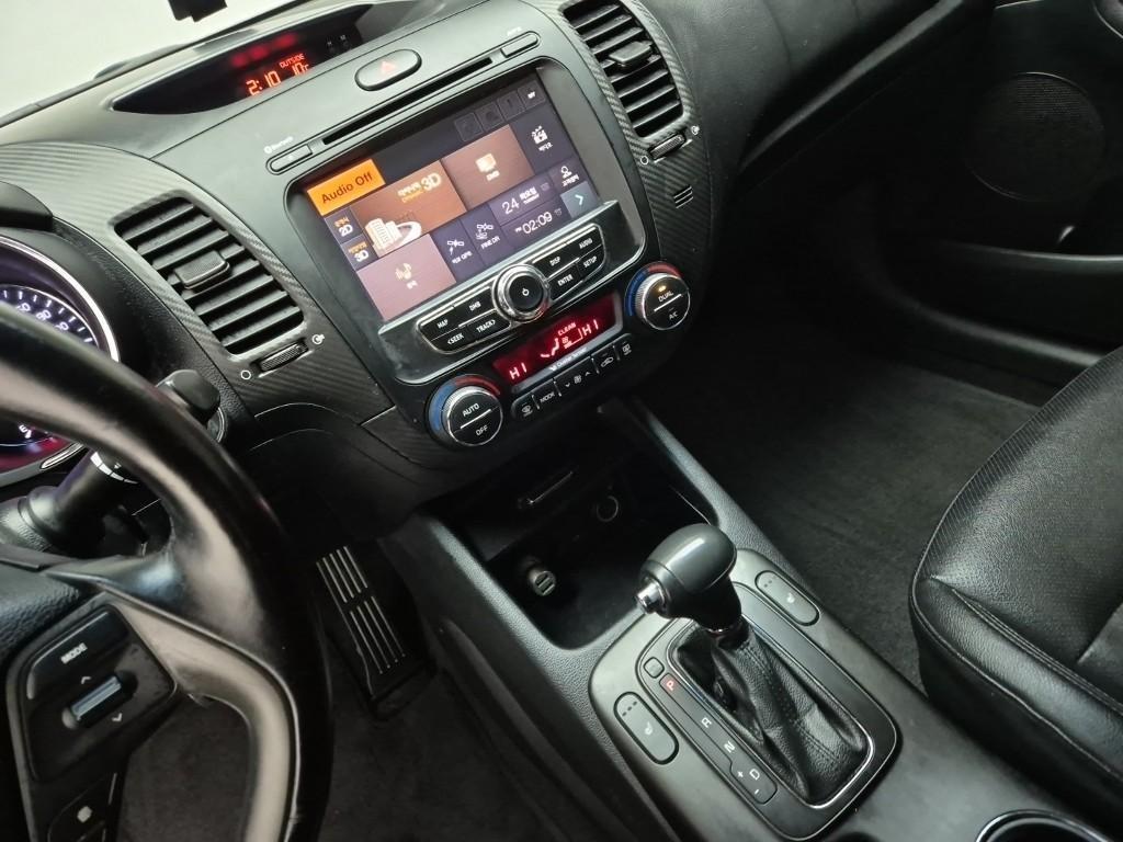 KIA K3 2013 Blanco - Importación desde Corea - HF Imports Iquique - Foto 14