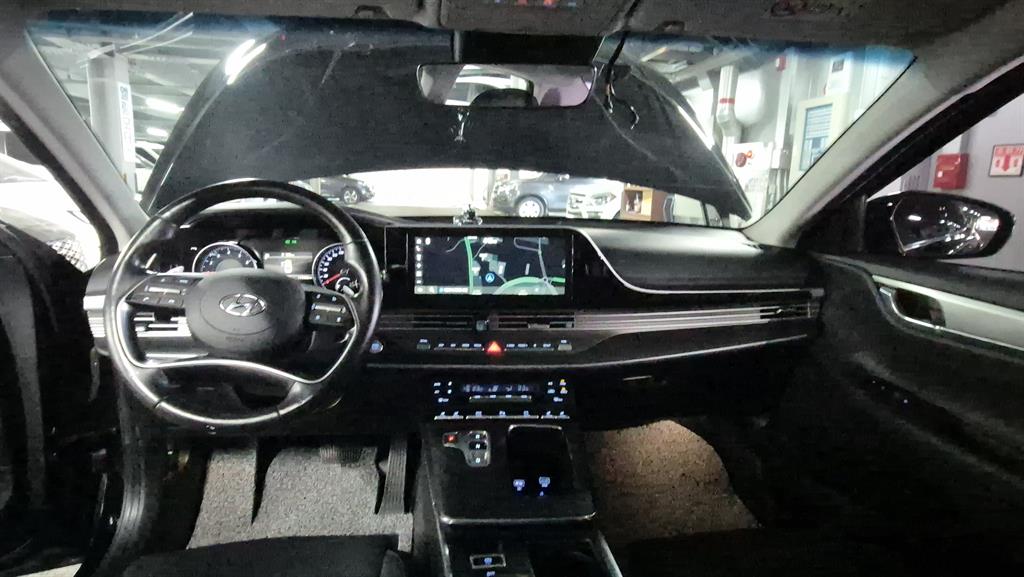 HYUNDAI Grandeur - Vista 7