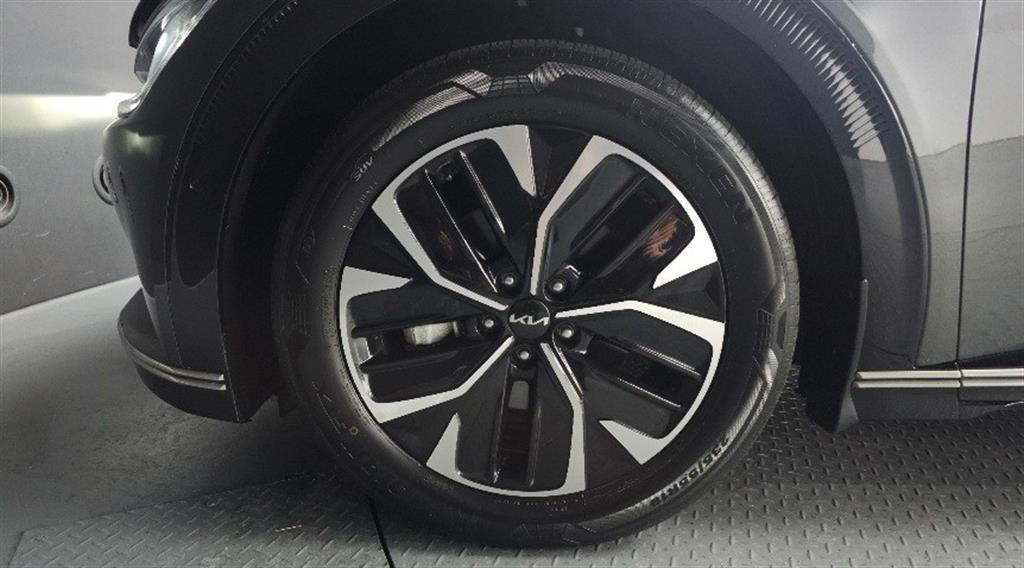 KIA EV6 - Vista 5
