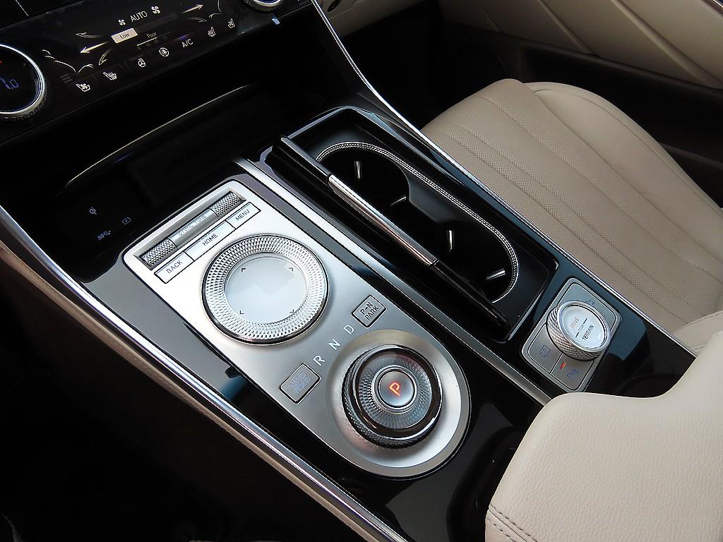 Genesis GV80 - Vista 11