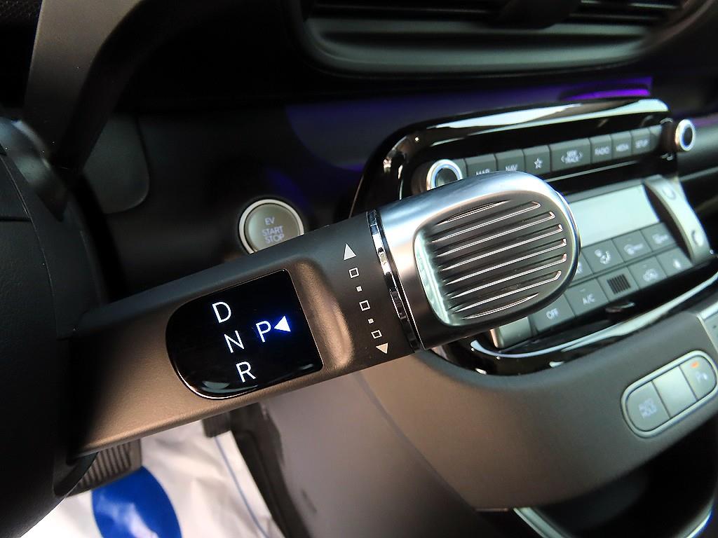 HYUNDAI Casper - Vista 10