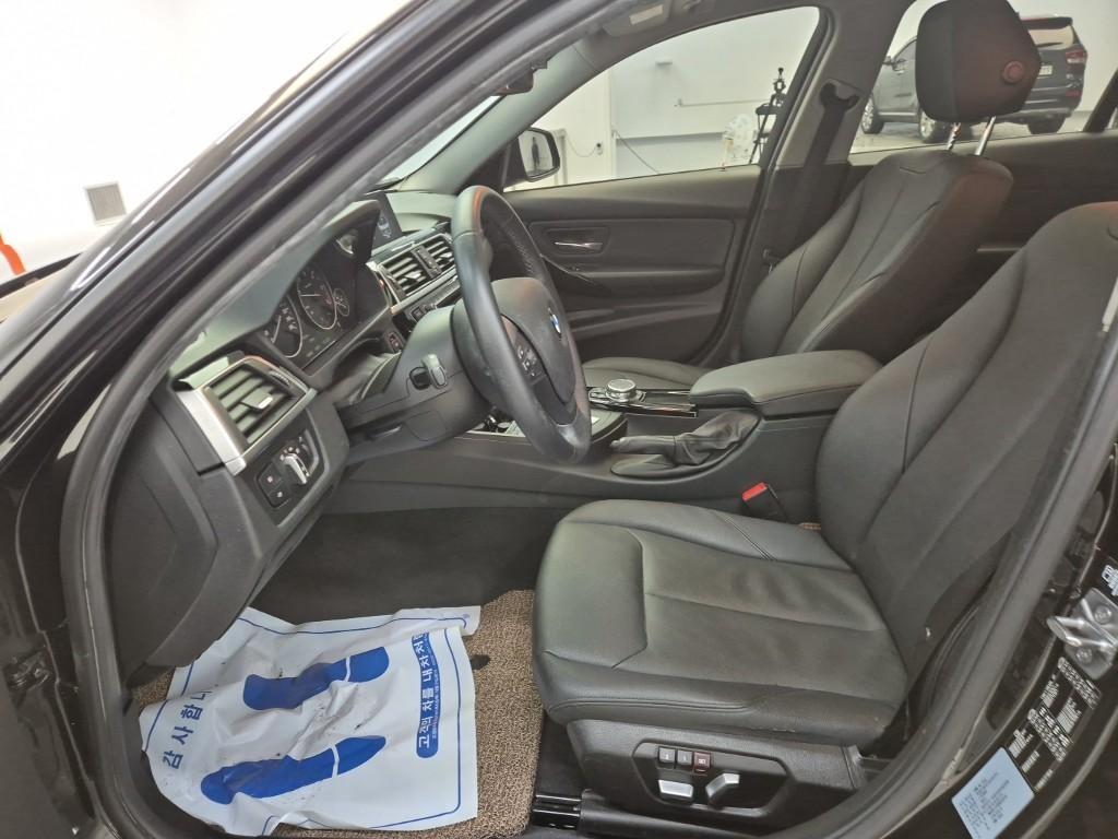 BMW 3 series - Vista 8