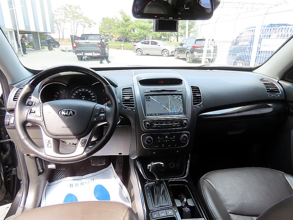 KIA Sorento - Vista 7