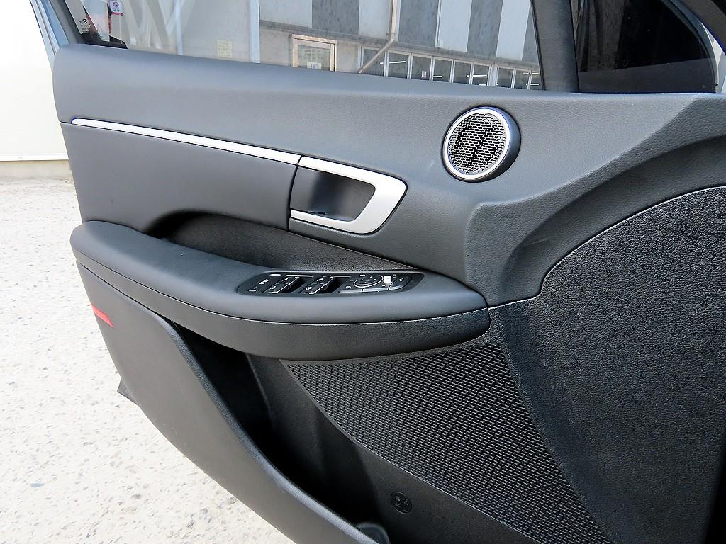 HYUNDAI Sonata - Vista 11