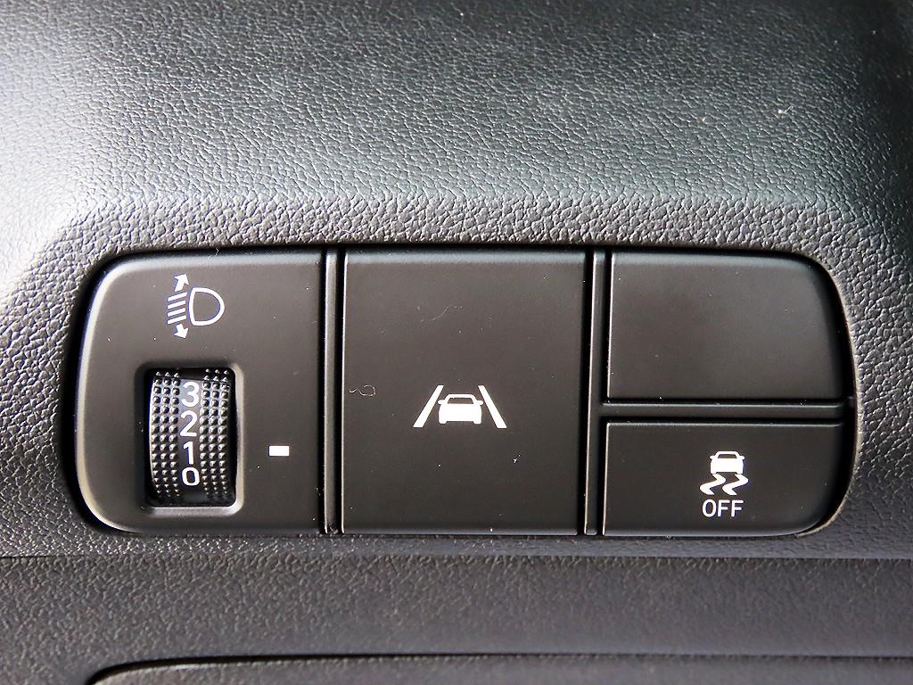 HYUNDAI Avante 2023 Blanco - Importación desde Corea - HF Imports Iquique - Foto 15