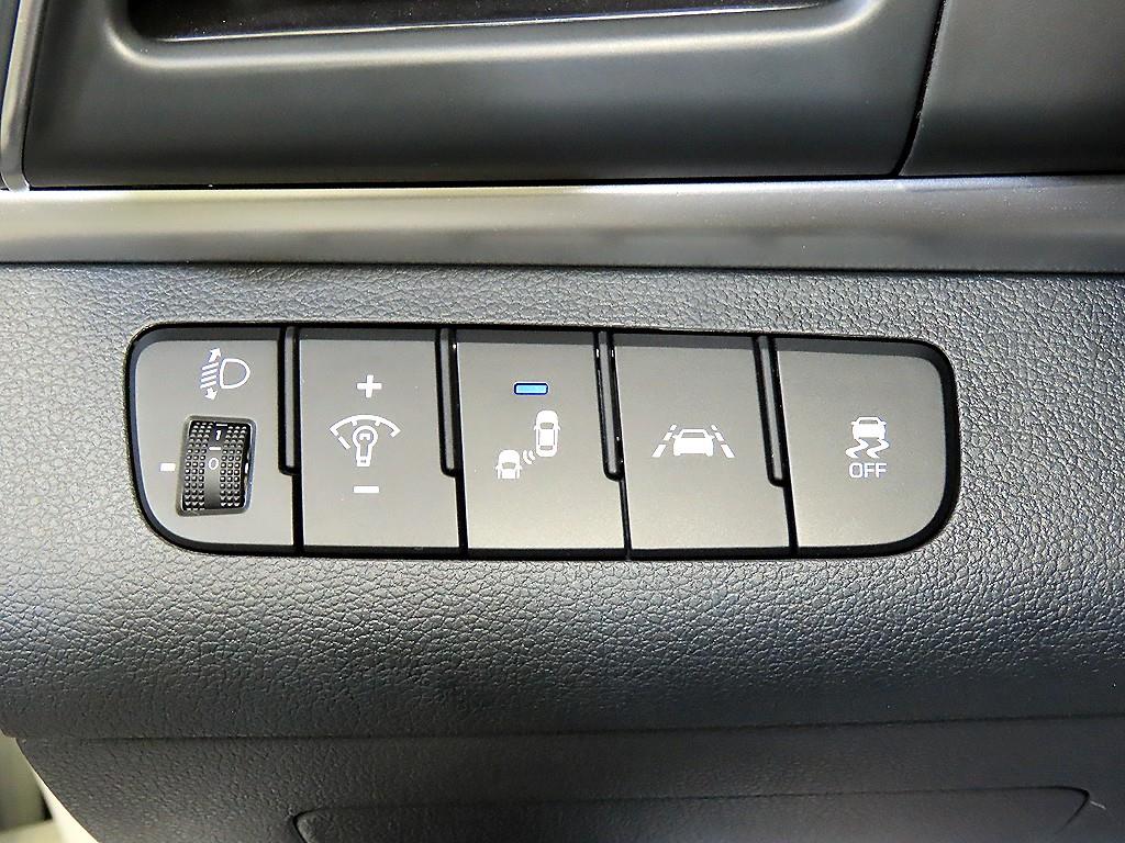 HYUNDAI Avante 2020 Blanco - Importación desde Corea - HF Imports Iquique - Foto 14