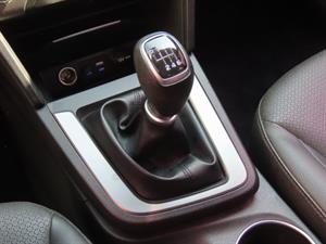 HYUNDAI Avante - Vista 12