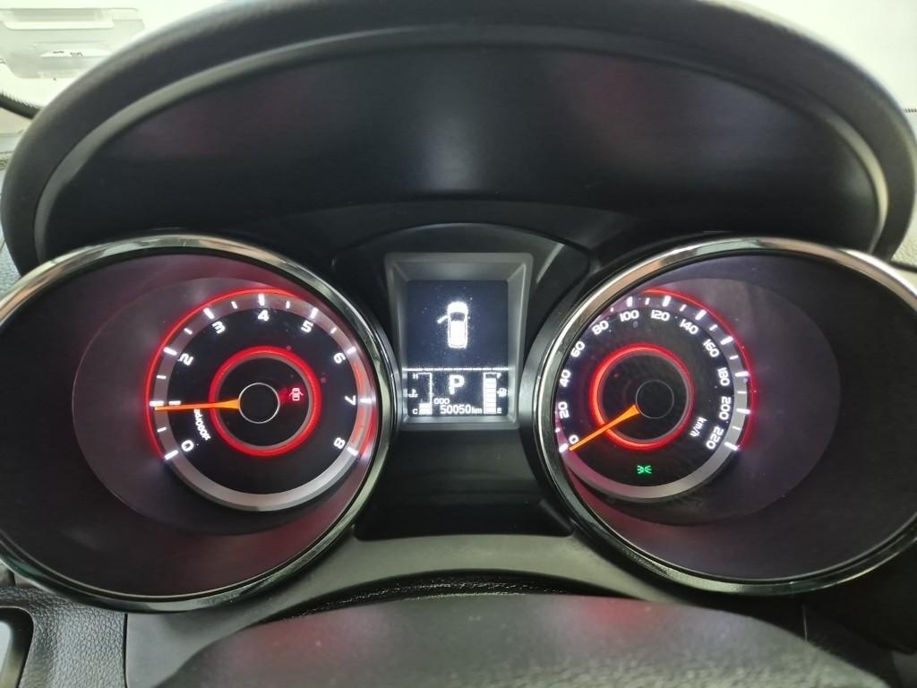 Ssangyong Tivoli - Vista 6